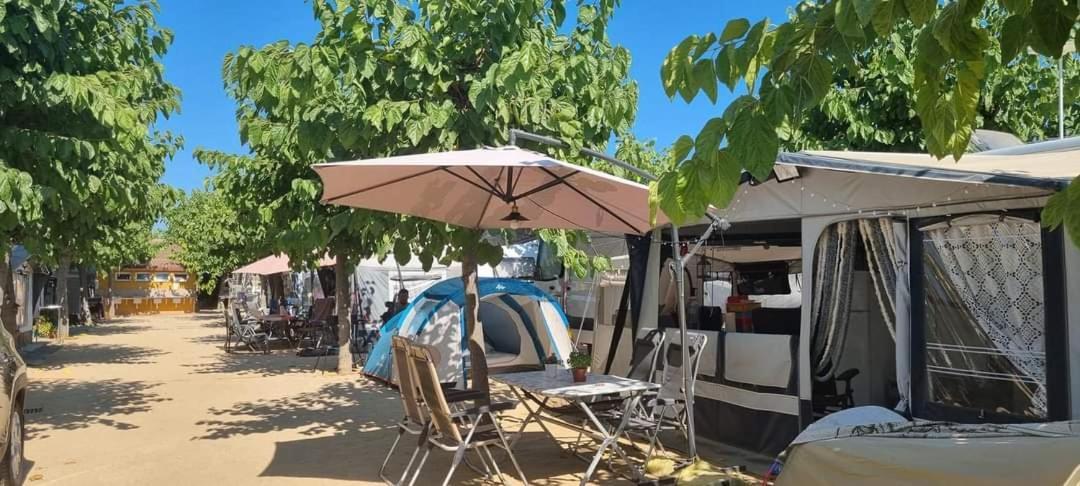 Camping El Pinar Platja Санта-Сусанна Экстерьер фото