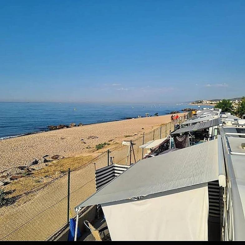 Camping El Pinar Platja Санта-Сусанна Экстерьер фото