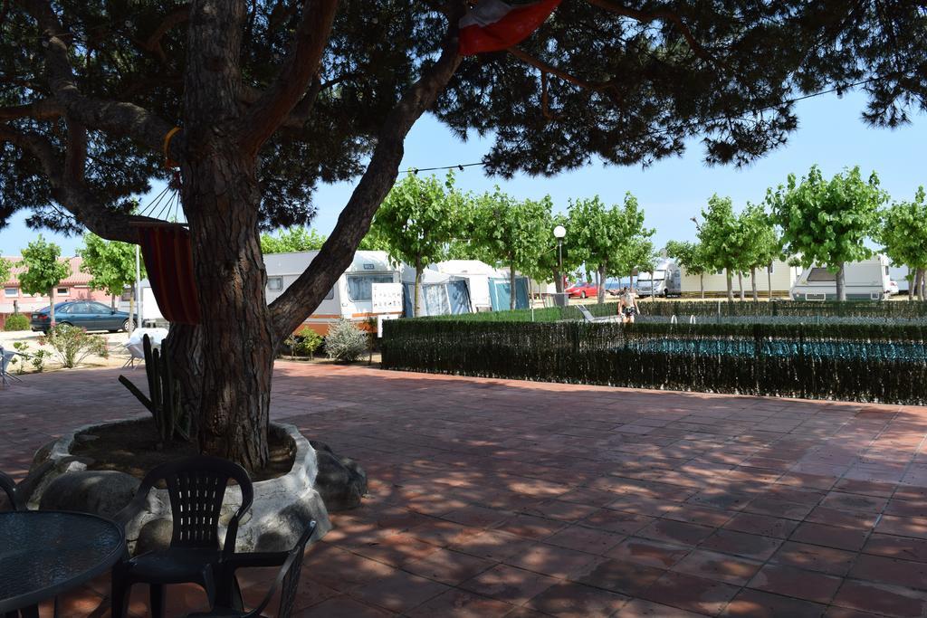 Camping El Pinar Platja Санта-Сусанна Экстерьер фото