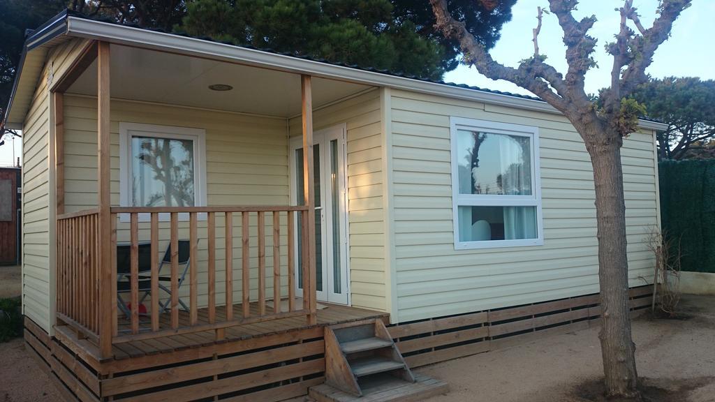 Camping El Pinar Platja Санта-Сусанна Экстерьер фото