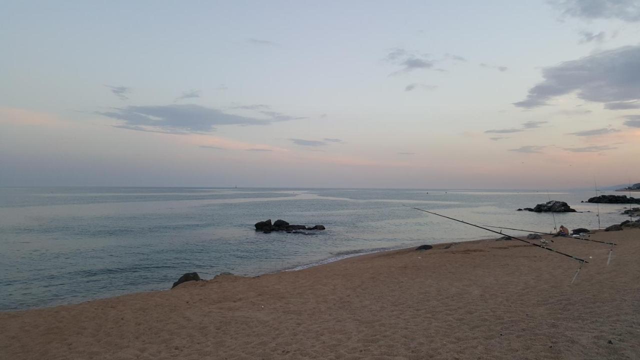 Camping El Pinar Platja Санта-Сусанна Экстерьер фото